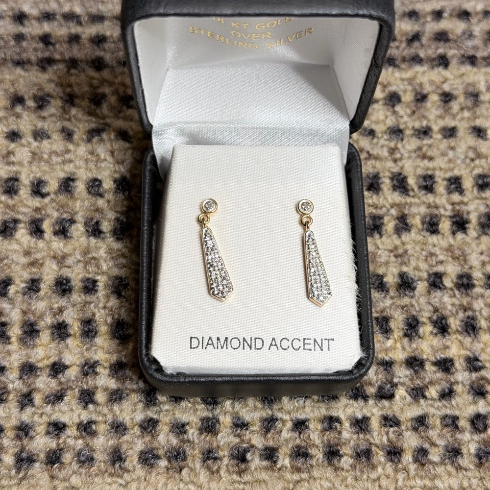 Elegant 18 KT Gold Sterling Silver Diamond Accent Dangle Earrings .925 china - Picture 2 of 8